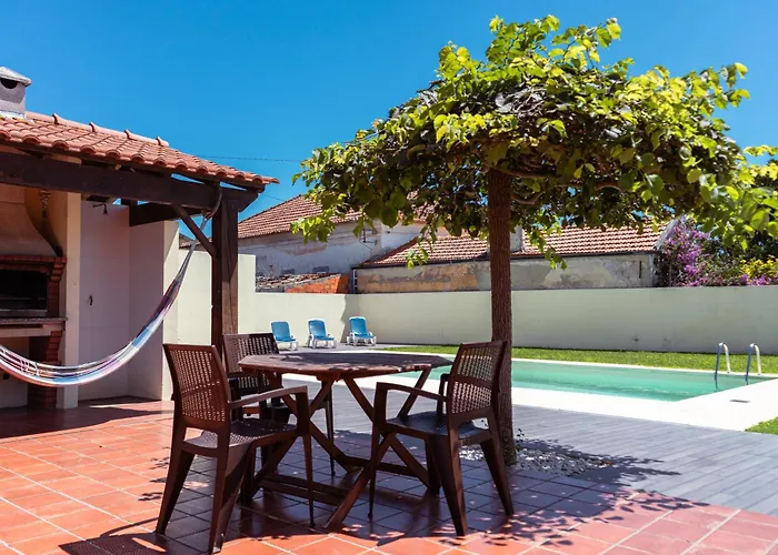 Holiday home Retiro Da Atafona Pool House Yellow